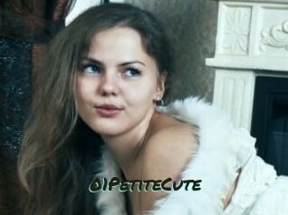 01PetiteCute