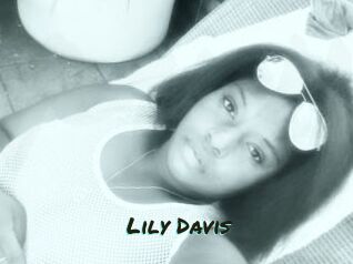 Lily_Davis
