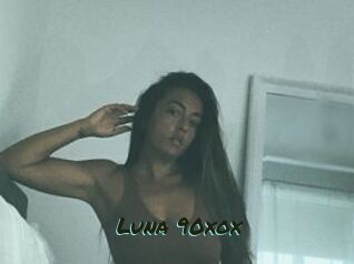 Luna_90xox