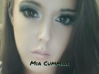 Mia_Cumming