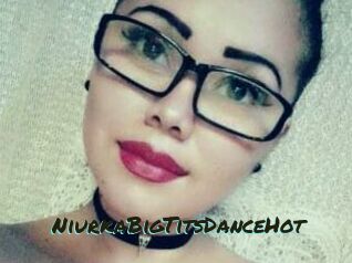 NiurkaBigTitsDanceHot